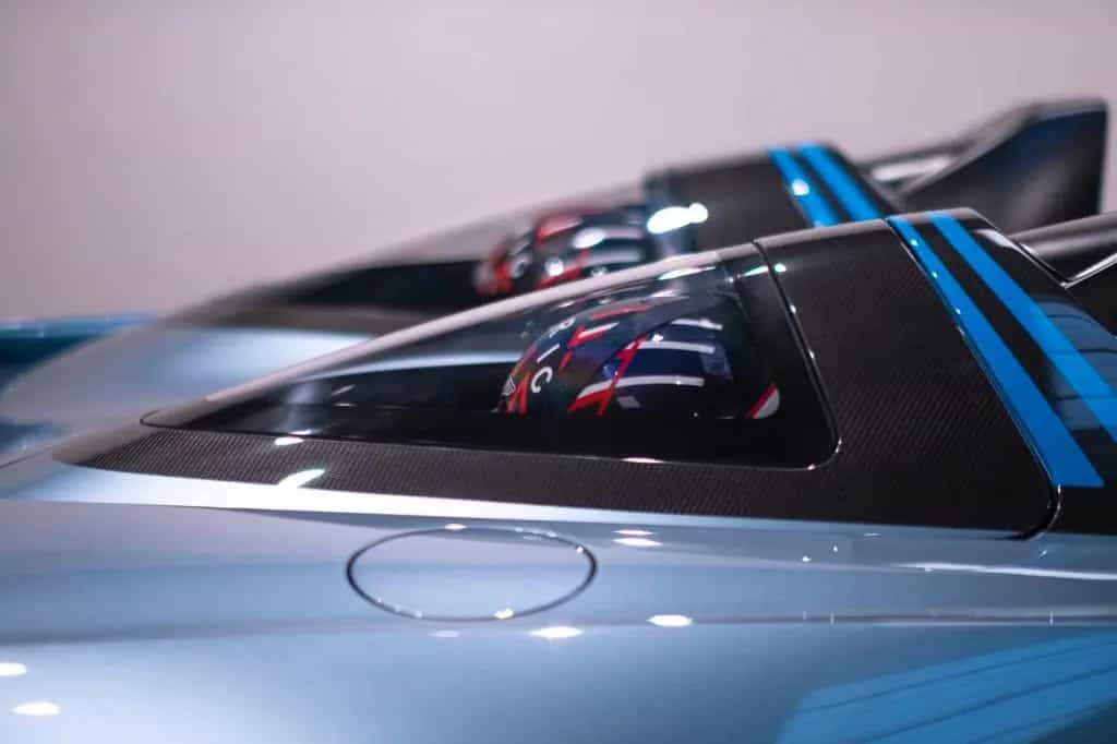 Aston Martin V12 Vantage V12 Speedster - Top Gun Maverick 11/2022-photo-17