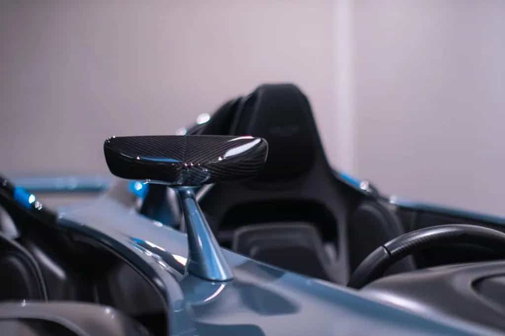 Aston Martin V12 Vantage V12 Speedster - Top Gun Maverick 11/2022-photo-19