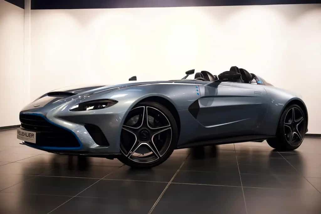 Aston Martin V12 Vantage V12 Speedster - Top Gun Maverick 11/2022-photo-4