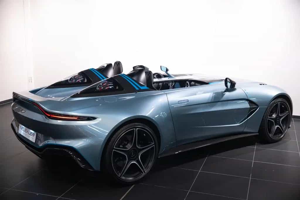 Aston Martin V12 Vantage V12 Speedster - Top Gun Maverick 11/2022-photo-6