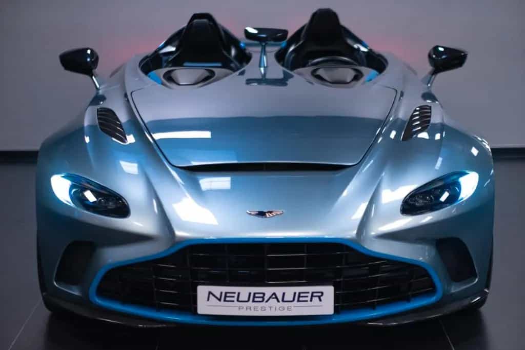 Aston Martin V12 Vantage V12 Speedster - Top Gun Maverick 11/2022-photo-7