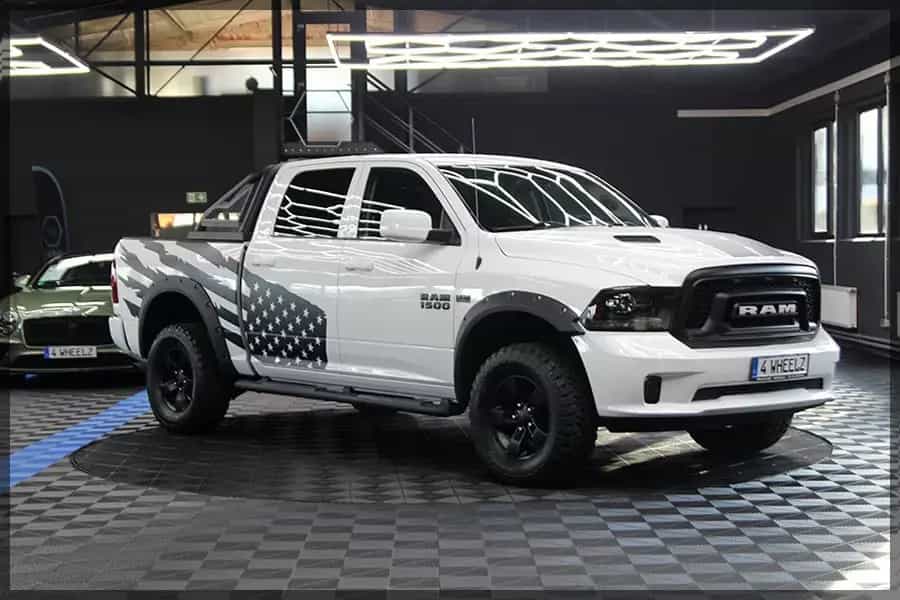 Dodge RAM 5.7 HEM CREW CAB CAM / LEDER / 6 SITZER 03/2020-photo-0