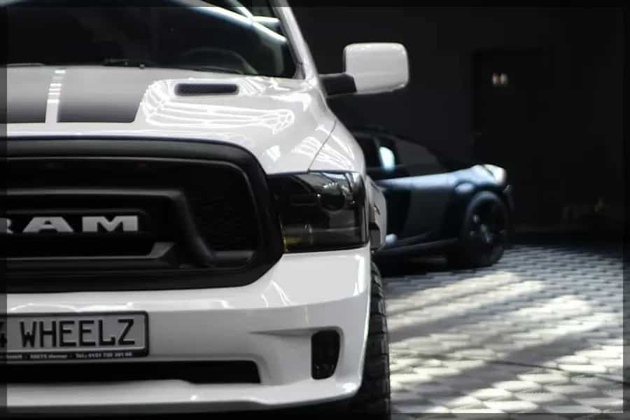 Dodge RAM 5.7 HEM CREW CAB CAM / LEDER / 6 SITZER 03/2020-photo-8