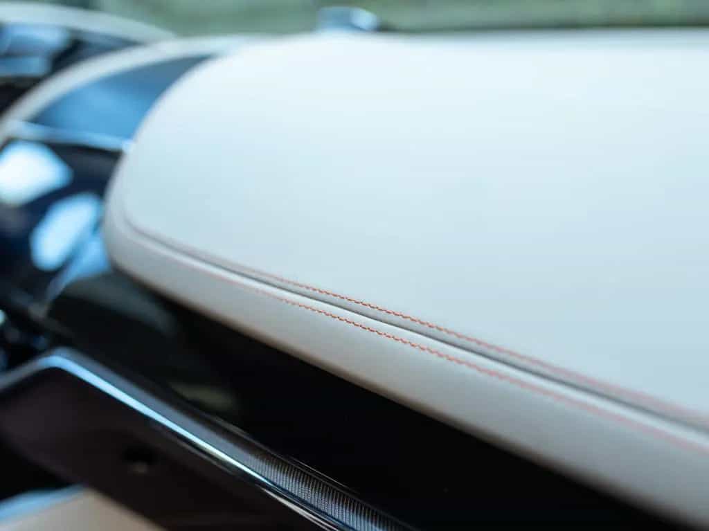 Aston Martin DBX 707 | NEW | VAT | Storm Purple null-photo-32