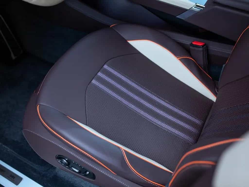 Aston Martin DBX 707 | NEW | VAT | Storm Purple null-photo-41