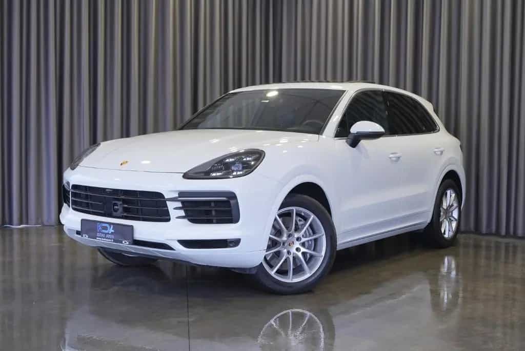 Porsche Cayenne Basis 06/2022-photo-2