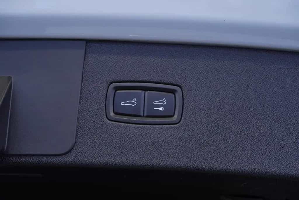 Porsche Cayenne Basis 06/2022-photo-8