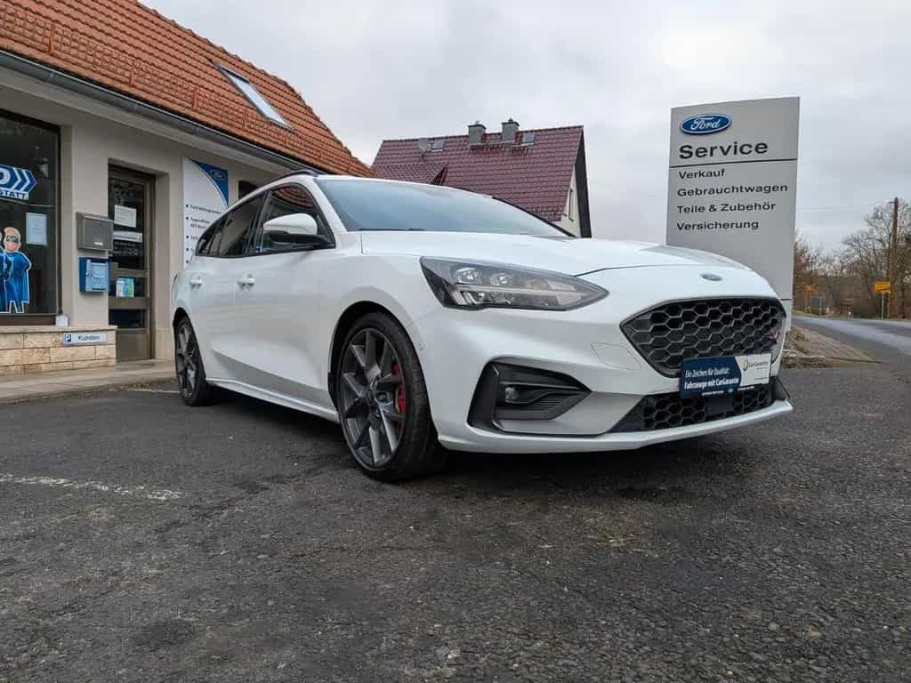 Ford Focus Turnier ST LED Navi 07/2022-photo-0