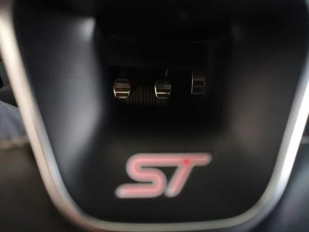 Ford Focus Turnier ST LED Navi 07/2022-photo-15