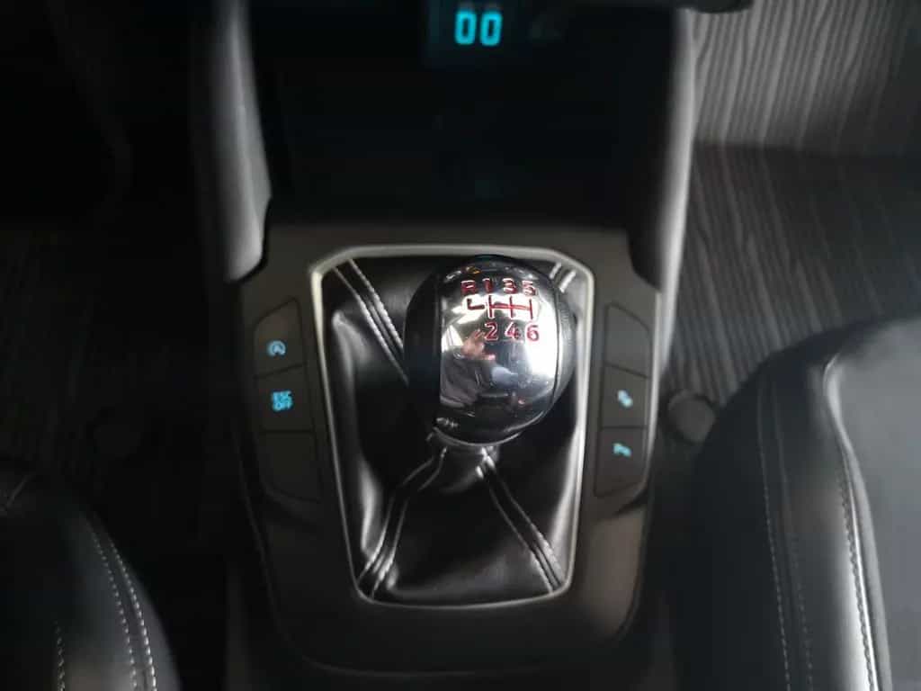 Ford Focus Turnier ST LED Navi 07/2022-photo-18