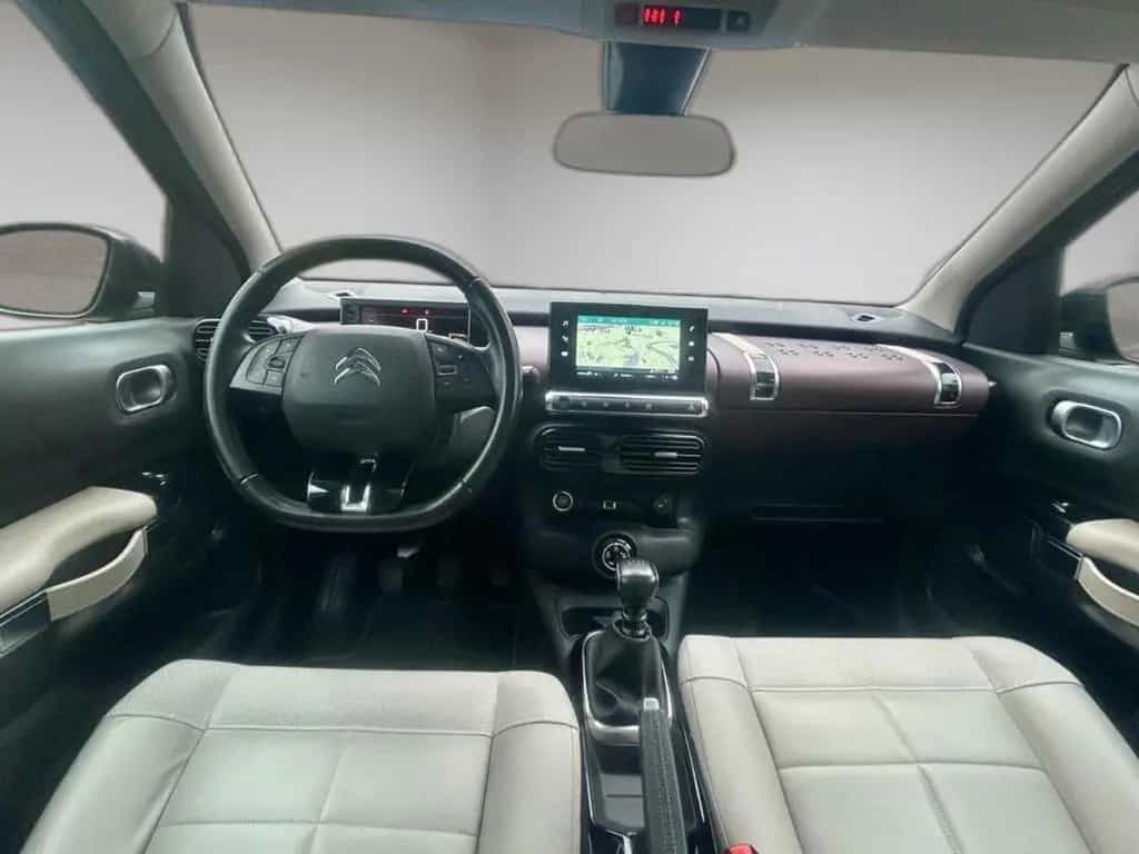 Citroën C4 Cactus Shine PANO ALU LEDER AHK NAVI KEYLESS 03/2019-photo-10