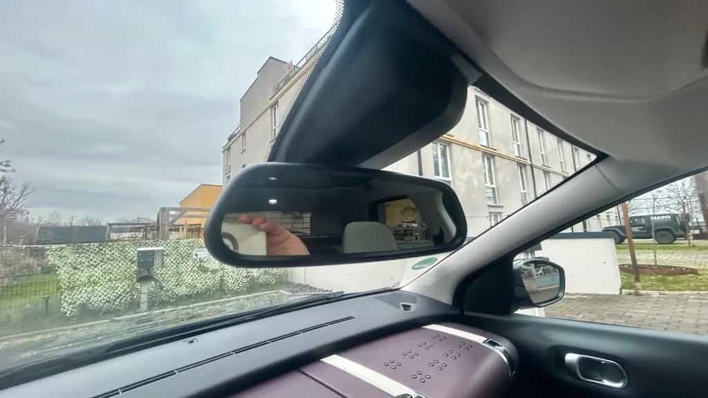 Citroën C4 Cactus Shine PANO ALU LEDER AHK NAVI KEYLESS 03/2019-photo-25
