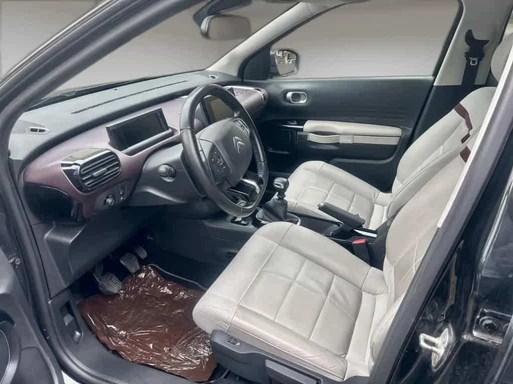 Citroën C4 Cactus Shine PANO ALU LEDER AHK NAVI KEYLESS 03/2019-photo-8