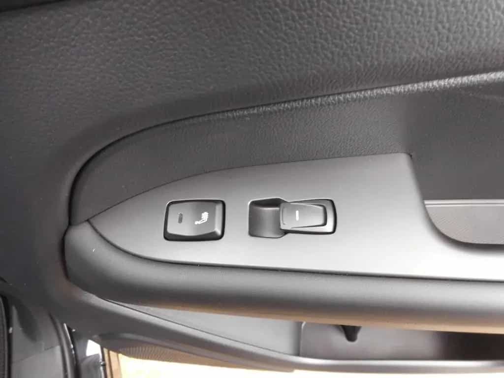 KGM Musso Grand 2.2D AT 4WD Khan Voll Anbaupaket null-photo-23