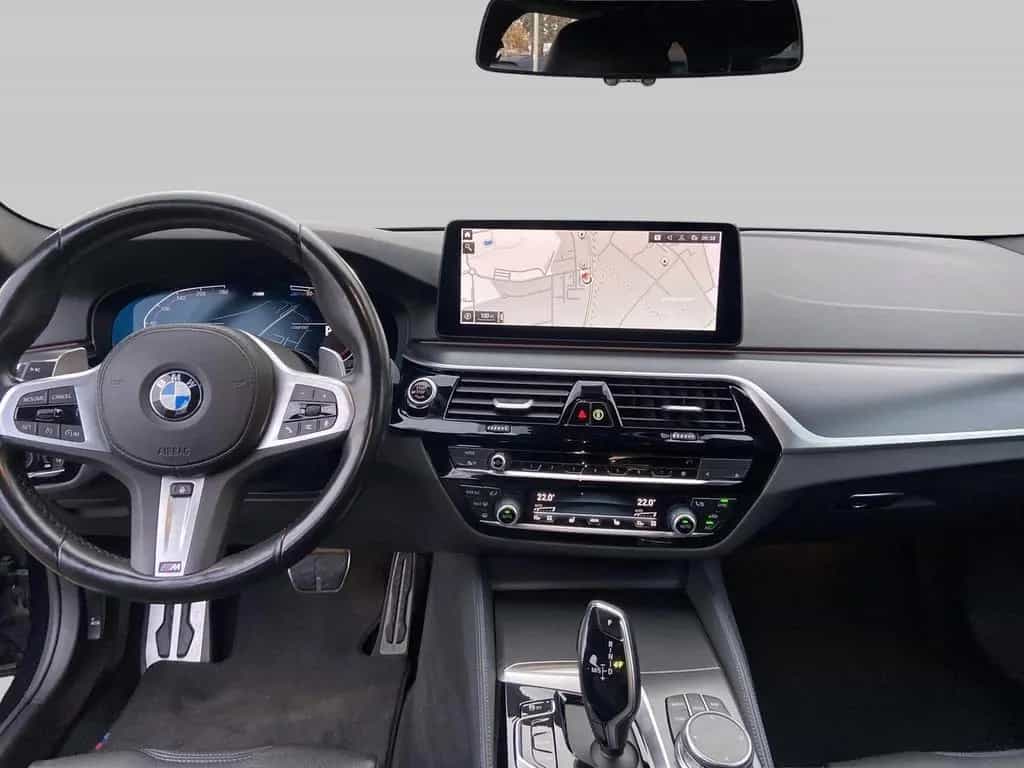 BMW 5 Series 520 d Touring M Sport HUD Navi Leder LED PA 01/2023-photo-5