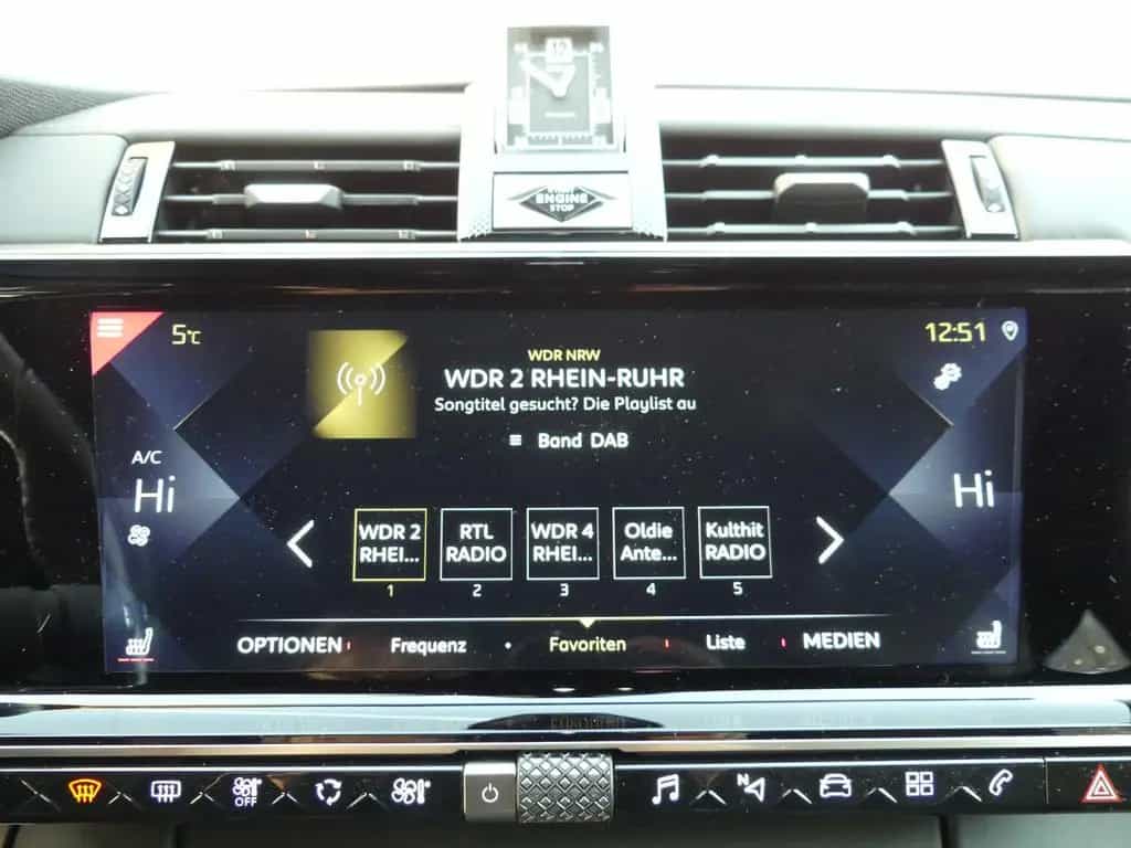 DS Automobiles DS7 (Crossback) Rivoli Blu HDI 130 10/2022-photo-12