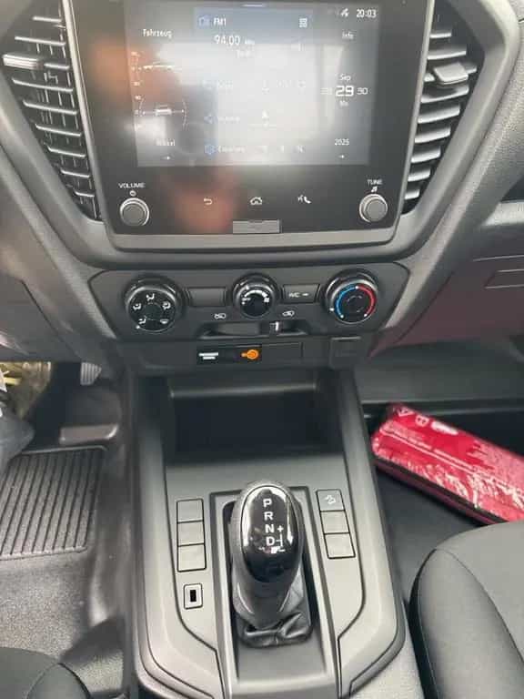 Isuzu D-Max 1.9 D SINGLE CAB L 2WD HR AT MY25 null-photo-18