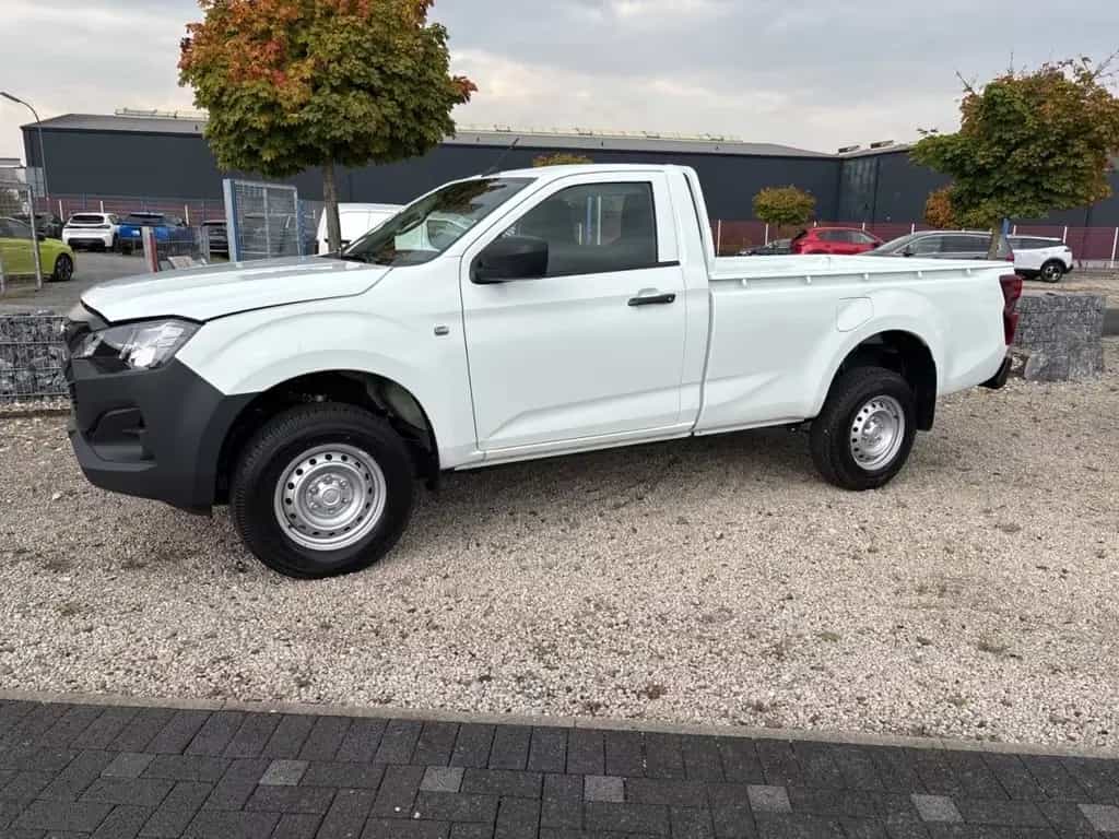 Isuzu D-Max 1.9 D SINGLE CAB L 2WD HR AT MY25 null-photo-2