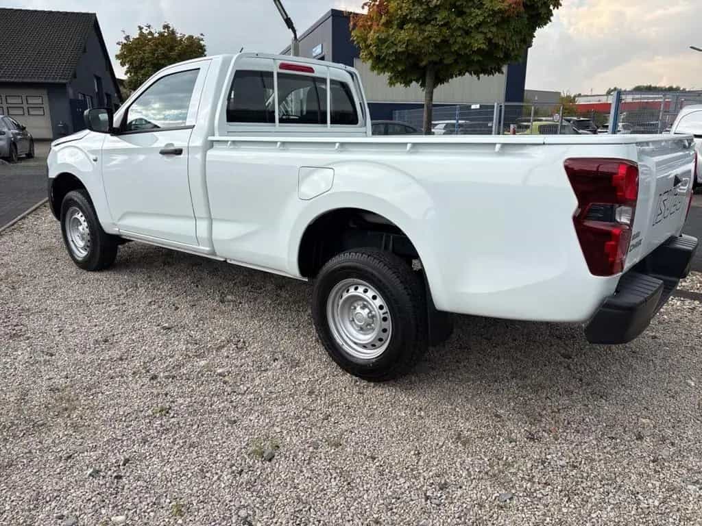 Isuzu D-Max 1.9 D SINGLE CAB L 2WD HR AT MY25 null-photo-6