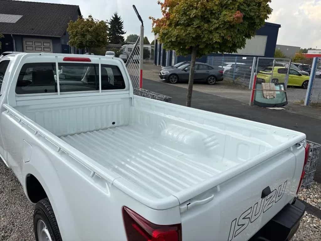 Isuzu D-Max 1.9 D SINGLE CAB L 2WD HR AT MY25 null-photo-7
