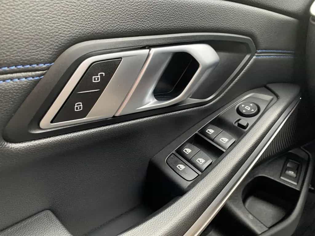 BMW 330 i M-Sport ACC+M-Bremse+HiFi+ShadowLine 06/2021-photo-26