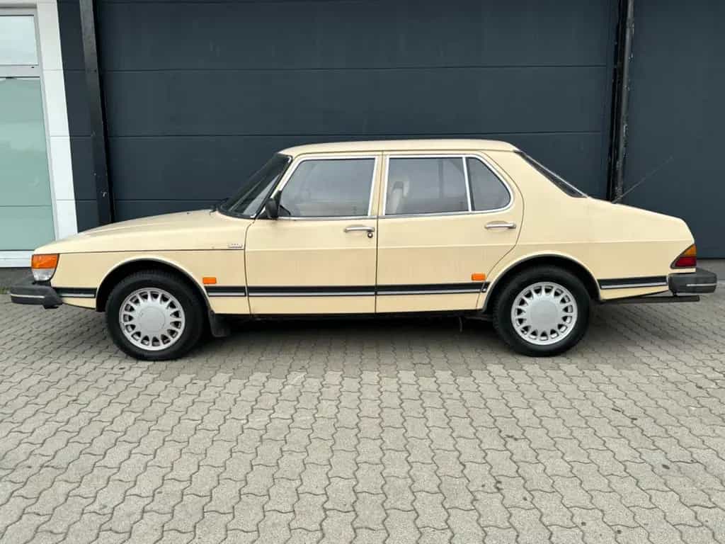 Saab 900 2.0 101PS H-Kennzeichen 2.Besitz 03/1983-photo-3