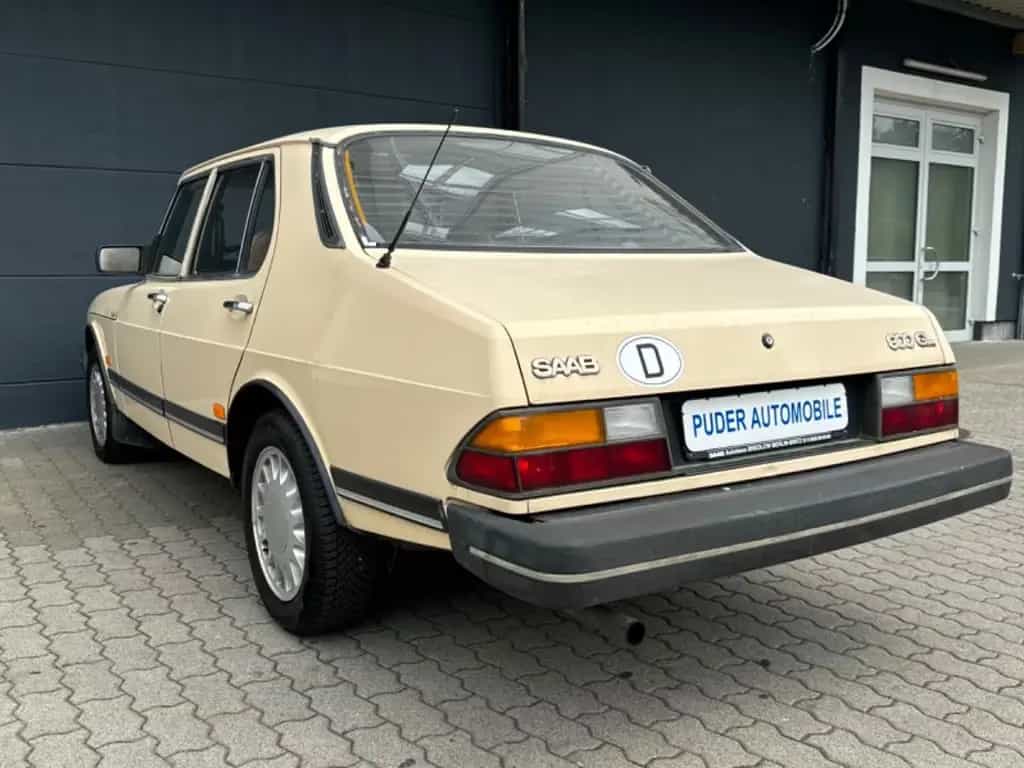 Saab 900 2.0 101PS H-Kennzeichen 2.Besitz 03/1983-photo-4