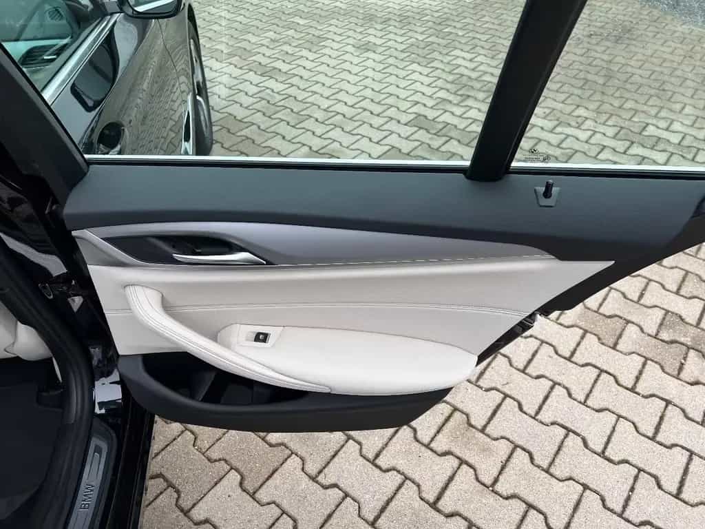 BMW 520 d Touring *LED Navi AHK Luftf. Kamera Sitzh.* 03/2021-photo-14