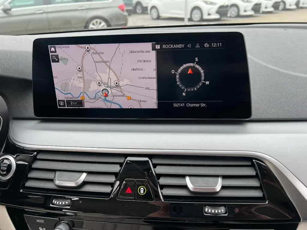 BMW 520 d Touring *LED Navi AHK Luftf. Kamera Sitzh.* 03/2021-photo-25