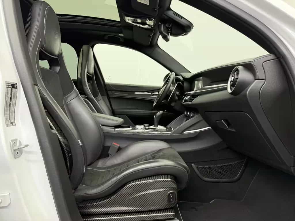 Alfa Romeo Stelvio Quadrifoglio Q4|AKRAPOVIC|PANO|Schale| 11/2020-photo-12