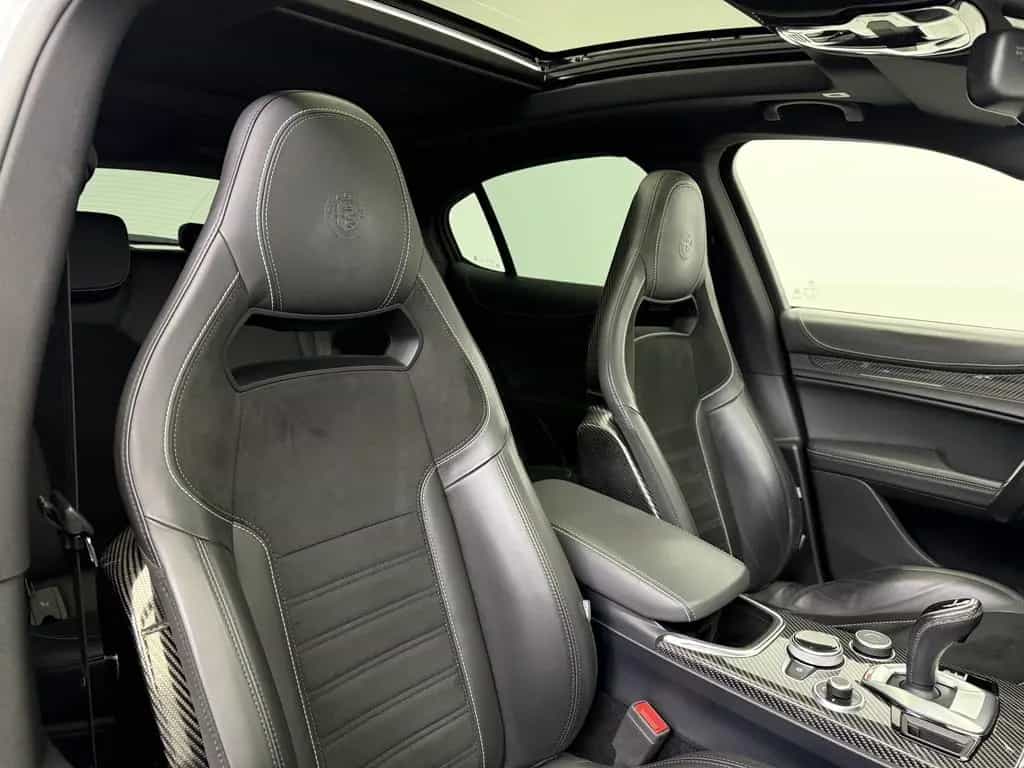 Alfa Romeo Stelvio Quadrifoglio Q4|AKRAPOVIC|PANO|Schale| 11/2020-photo-13