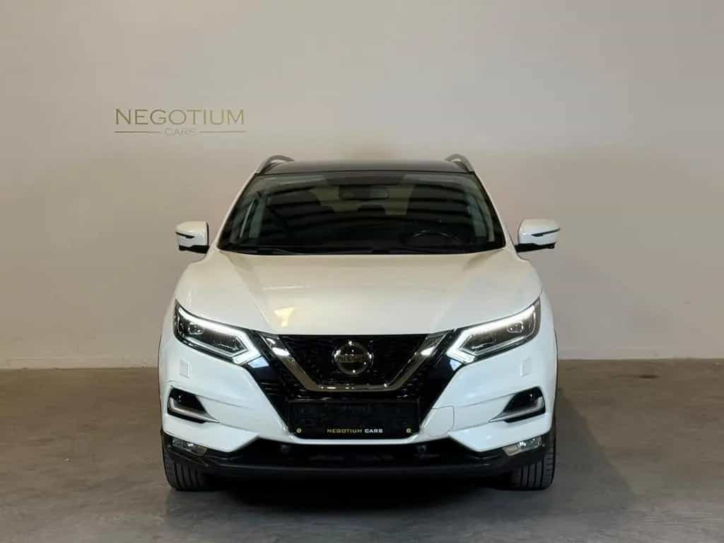 Nissan Qashqai N-Connecta Autom LED Pano 360° AHK Carpl 12/2018-photo-0