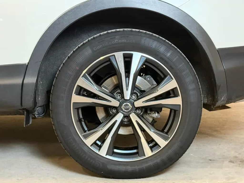 Nissan Qashqai N-Connecta Autom LED Pano 360° AHK Carpl 12/2018-photo-13