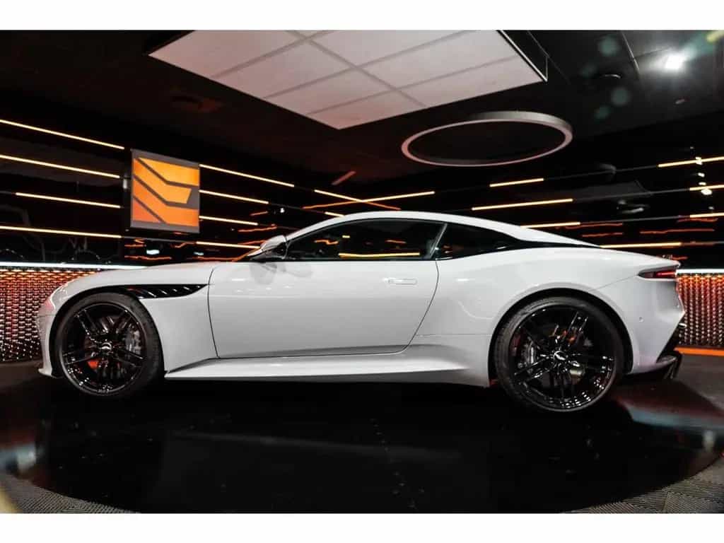 Aston Martin DBS Superleggera*2nd hand*Bang & Olufsen 05/2018-photo-1