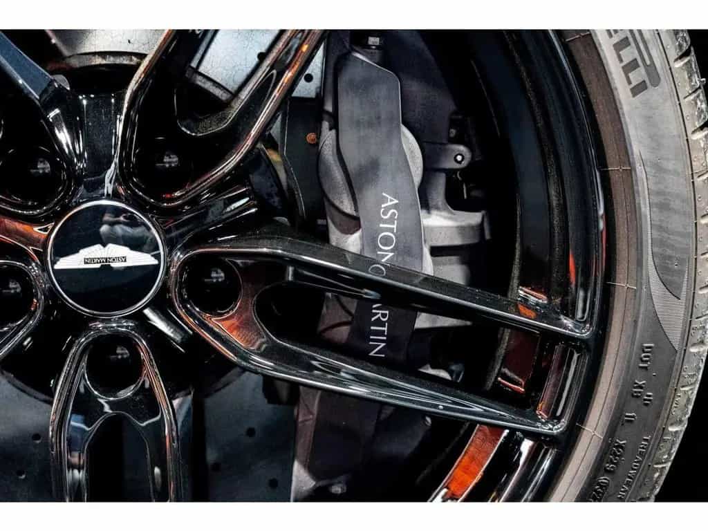 Aston Martin DBS Superleggera*2nd hand*Bang & Olufsen 05/2018-photo-13