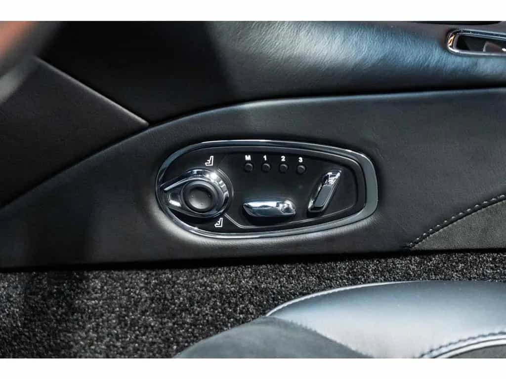 Aston Martin DBS Superleggera*2nd hand*Bang & Olufsen 05/2018-photo-31