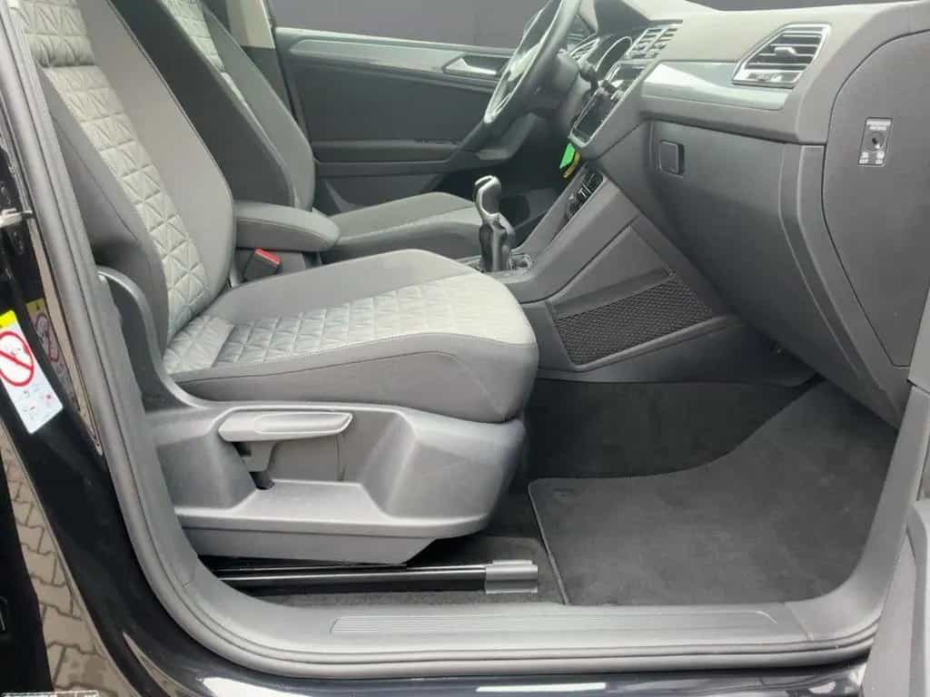Volkswagen Tiguan 1.5 TSI LIFE LED+APP+DAB+ACC+SHZ+PDC+MFL 08/2022-photo-11