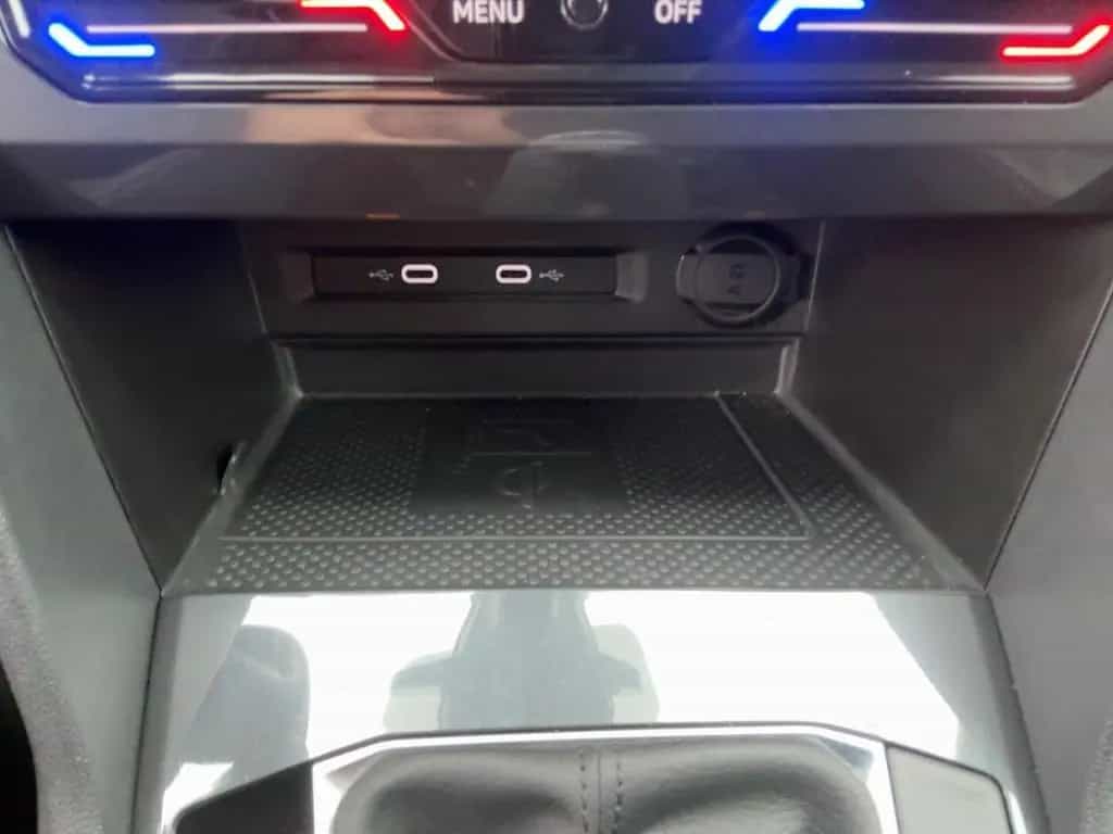Volkswagen Tiguan 1.5 TSI LIFE LED+APP+DAB+ACC+SHZ+PDC+MFL 08/2022-photo-17