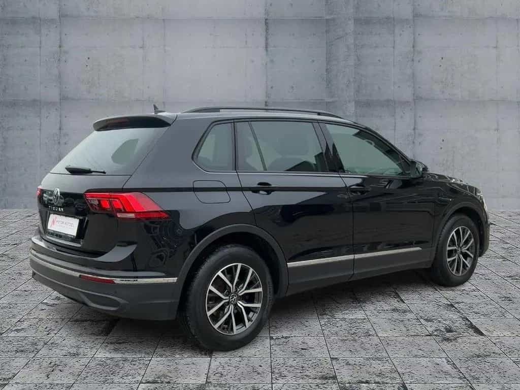 Volkswagen Tiguan 1.5 TSI LIFE LED+APP+DAB+ACC+SHZ+PDC+MFL 08/2022-photo-5
