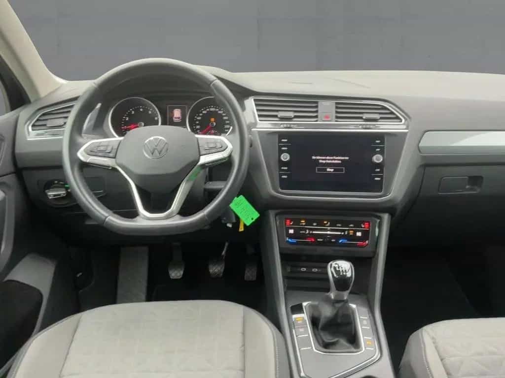 Volkswagen Tiguan 1.5 TSI LIFE LED+APP+DAB+ACC+SHZ+PDC+MFL 08/2022-photo-8