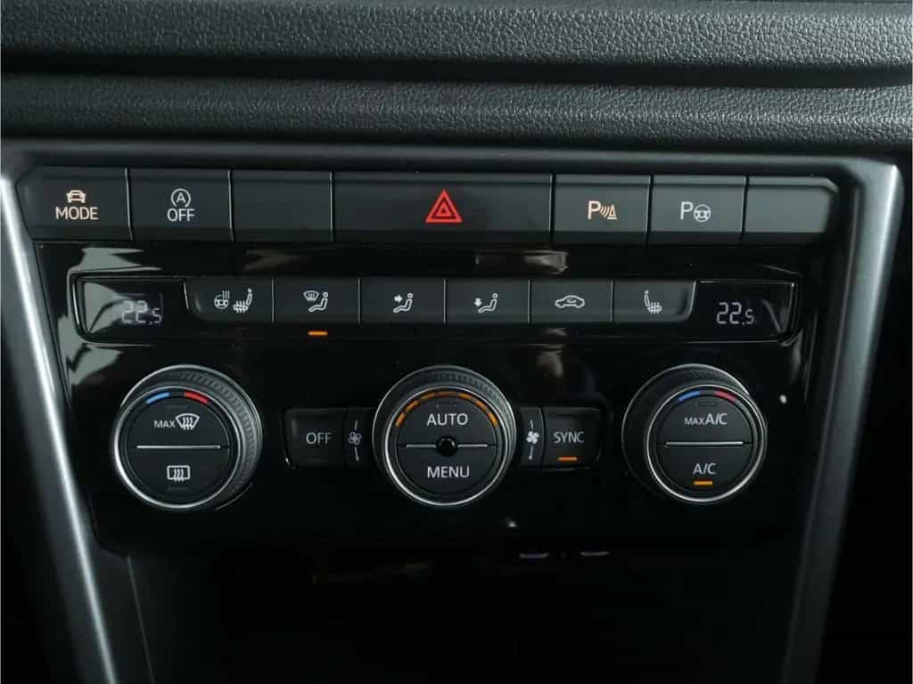Volkswagen T-Roc Cabriolet 1.5 TSI R-Line Edition Plus AHK 05/2021-photo-14