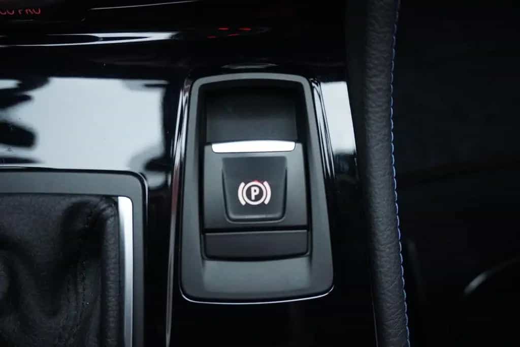 BMW 2 Series Gran Tourer M Sport LED Temp Navi AHK PDC 04/2016-photo-21