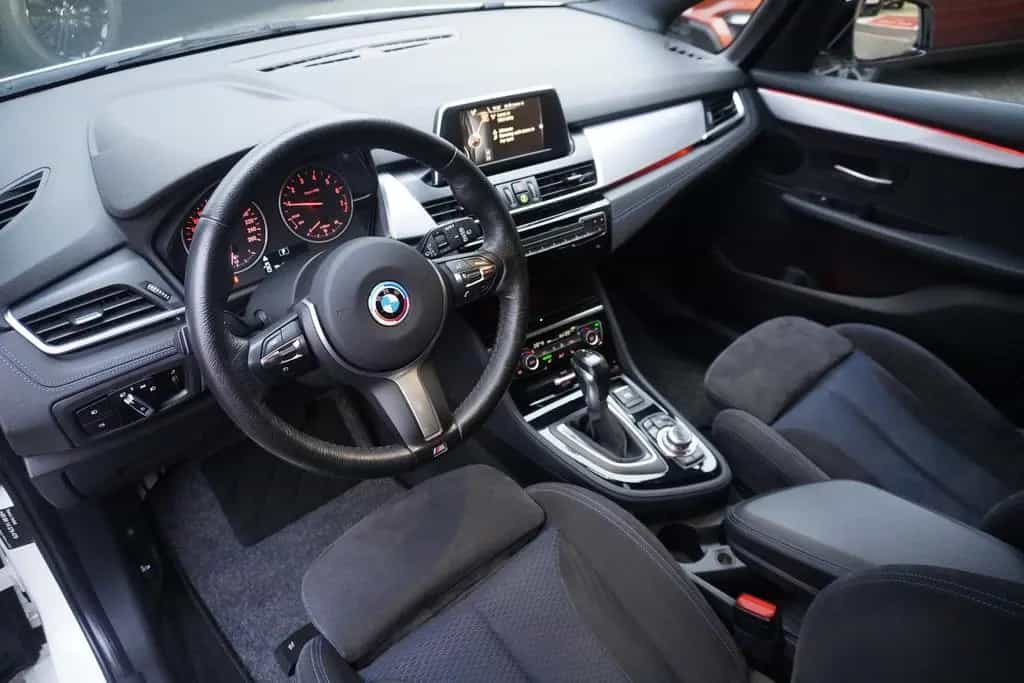BMW 2 Series Gran Tourer M Sport LED Temp Navi AHK PDC 04/2016-photo-8