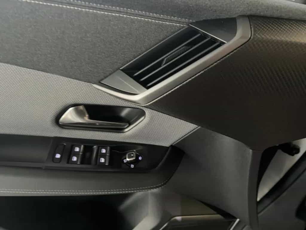 Opel Grandland GS 1.2 Glasdach+LED+360°Kamera+Navi 06/2025-photo-17
