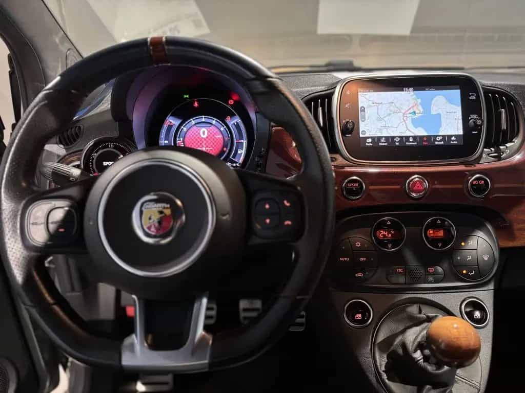 Abarth 695 Abarth Rivale 05/2018-photo-10