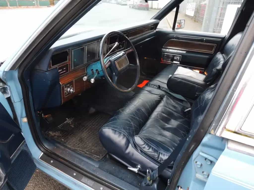 Lincoln Town Car mit H-Zulassung und Mwst. 05/1982-photo-5