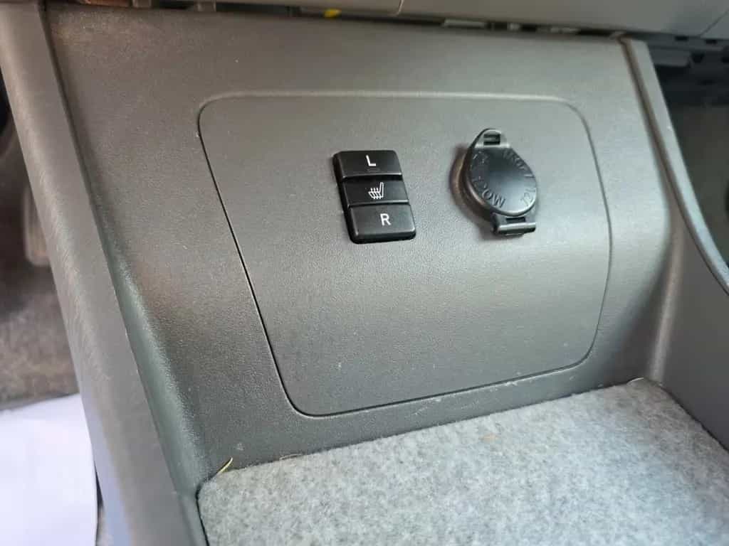 Toyota Prius 1.8-l-VVT-i*Auto*Tempo.*Sitzh.*PDC*TÜV NEU 07/2011-photo-14