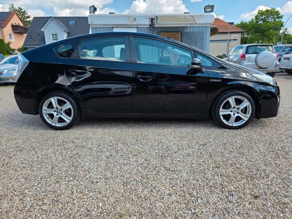 Toyota Prius 1.8-l-VVT-i*Auto*Tempo.*Sitzh.*PDC*TÜV NEU 07/2011-photo-4
