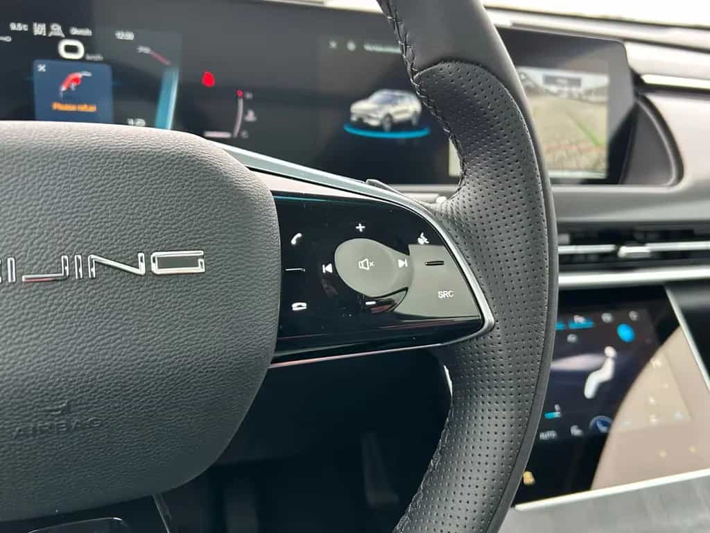 BAIC Beijing X75 1.5 Turbo Panorama ACC 360° Kamera null-photo-35