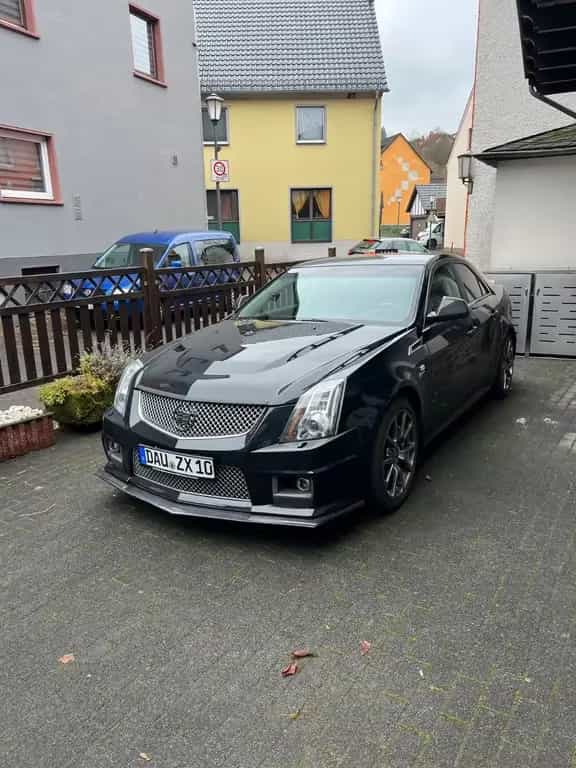 Cadillac CTS V 6.2 V8 charger tausch gegen SUV mit V8 05/2011-photo-1
